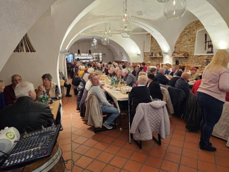 IMG-49c86eefeab0519fc963b1d2a6e81eb4-V