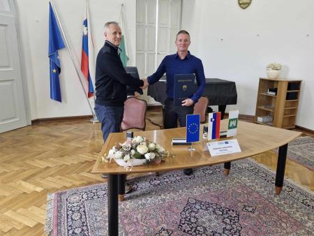 438089880_903835938211949_3311270073064920459_n